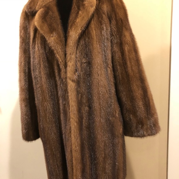Gorgeous lunaraine mink coat, size 6-8 - Picture 2 of 5